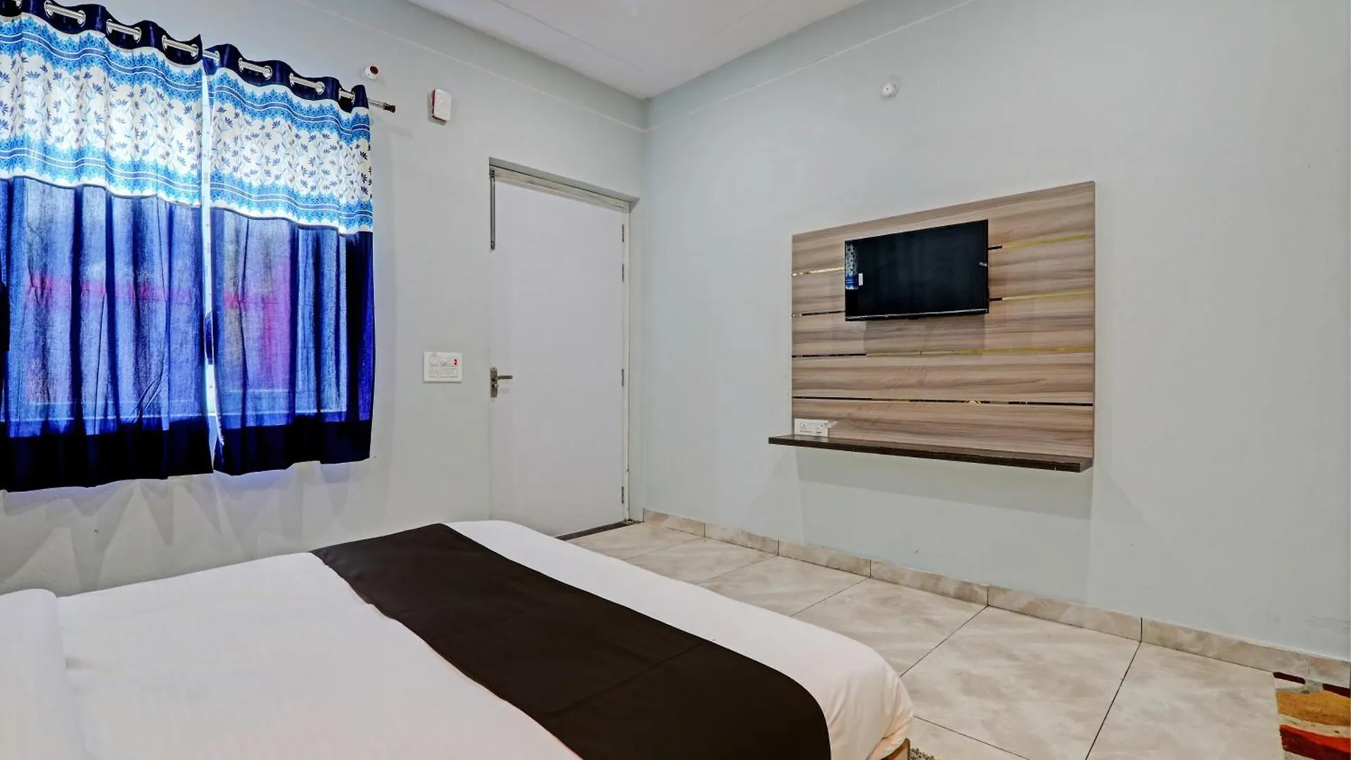 Hotel Collection O Maharaja Resort Varanasi
